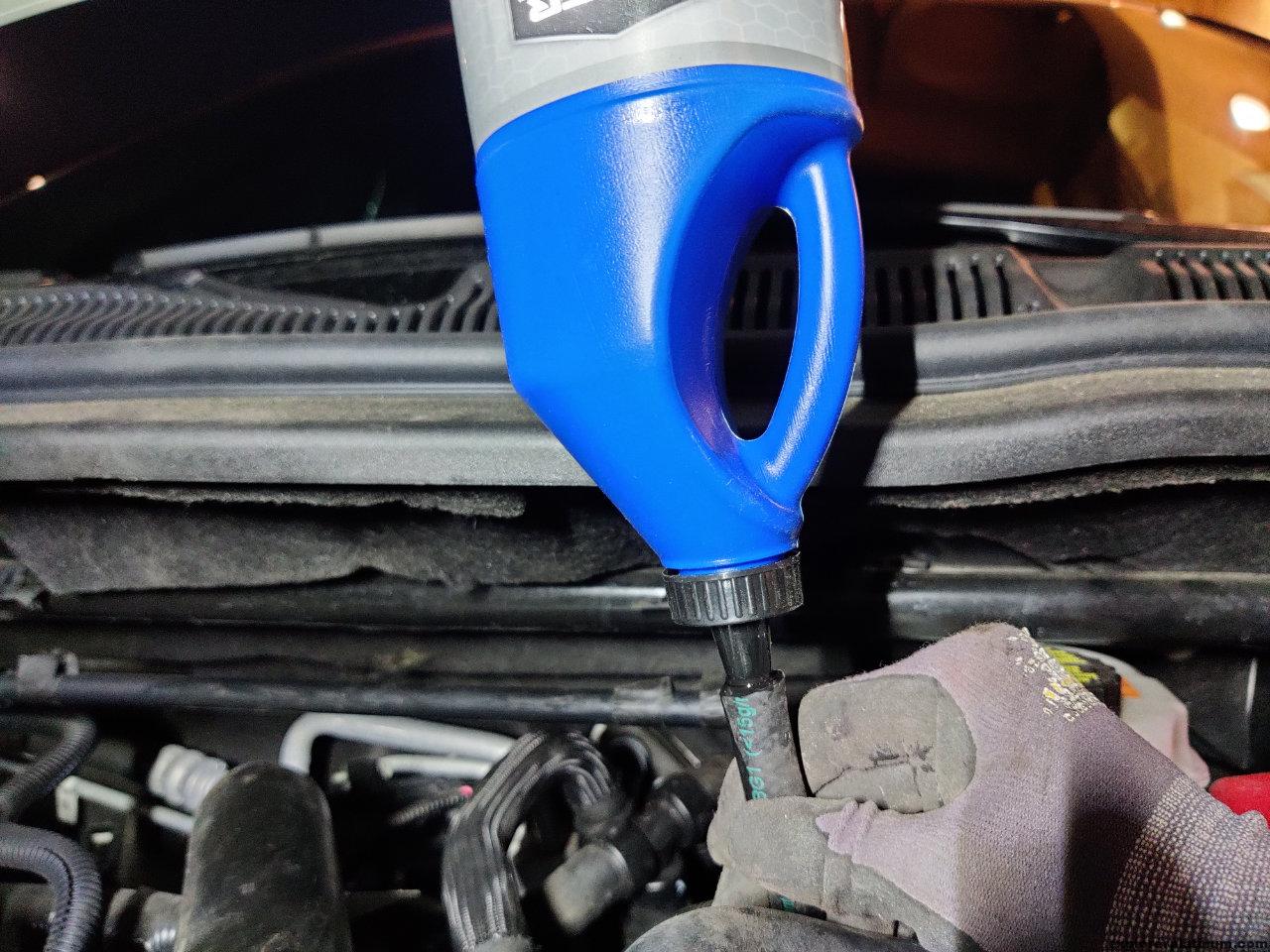 Maintenance Changing the PTU Fluid Explorer Platinum